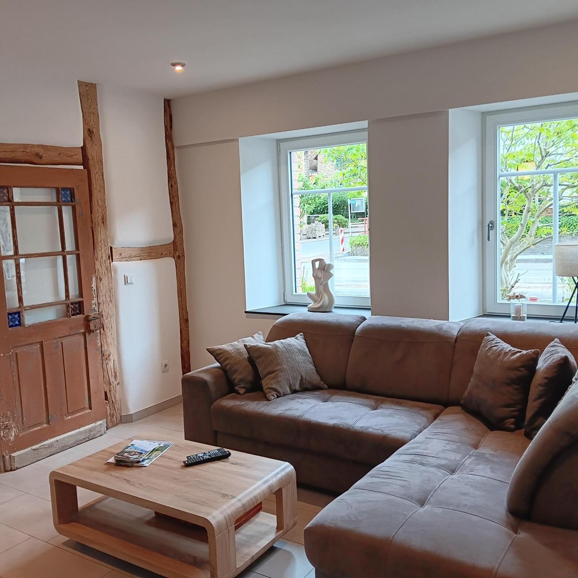 Eifler Brunnenhaus Villa Dumpelfeld ภายนอก รูปภาพ